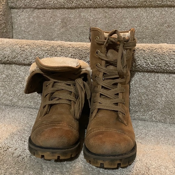 Roxy 2-way wearable boot with fur lining - Picture 3 of 7